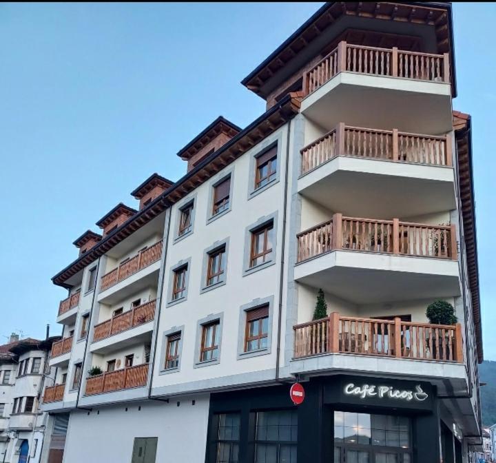 Piso La Fuente Apartment Cangas de Onis Exterior photo